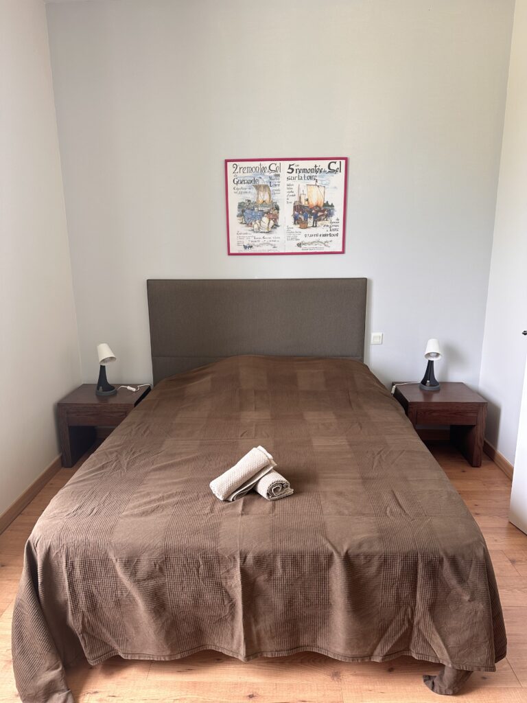Chambre 3 couchages face aux vignes