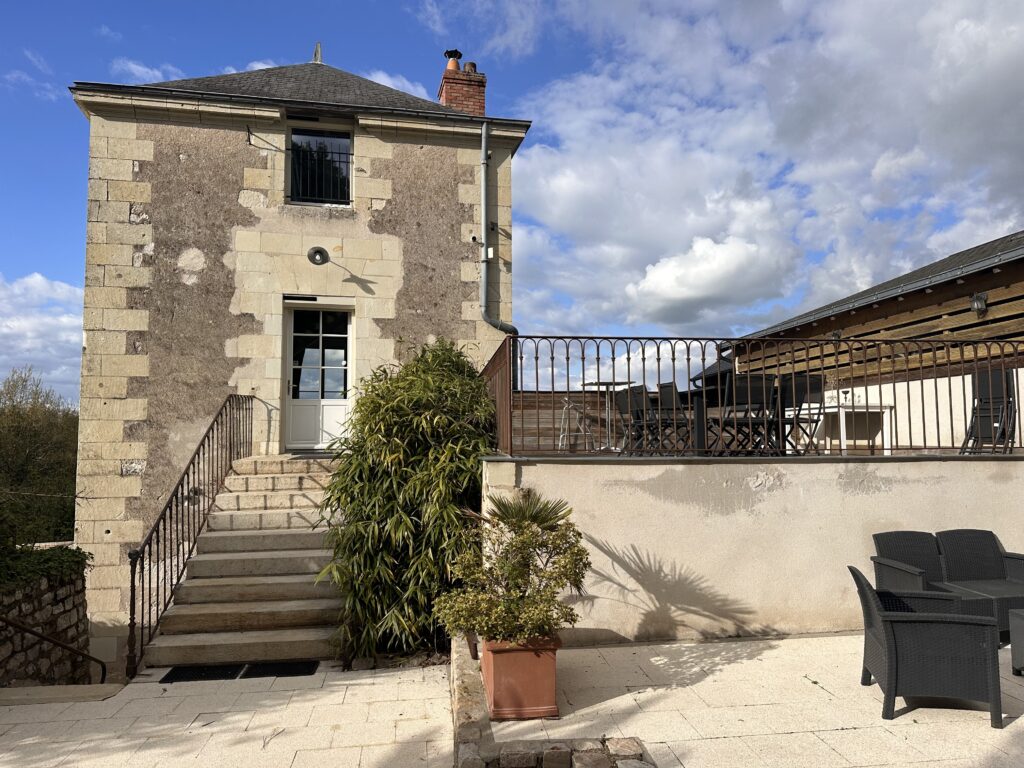 Cour du Gite des anciens fours à chaux