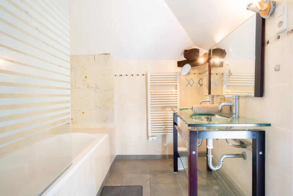 Salle de bain de la suite du 1er étage du gite